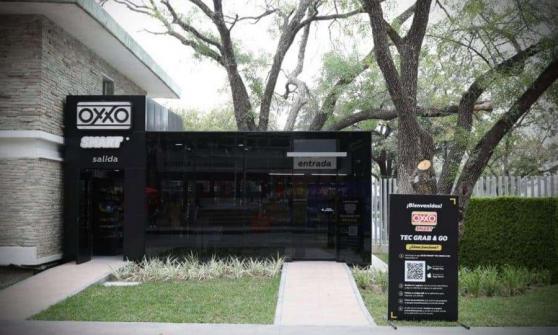 Adiós a las cajas y hola a la inteligencia artificial, Oxxo abre su primera tienda Grab & Go