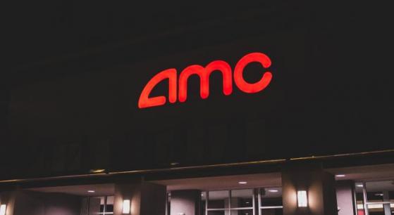 AMC investiga cómo aceptar la criptomoneda Shiba Inu