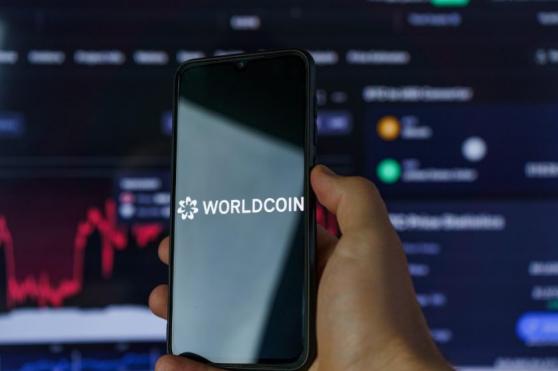Worldcoin vuelve a los titulares tras una subida del 67%, InQuebeta nombra las criptomonedas de la semana