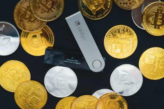 CEO de Ledger confirma que gobierno puede acceder claves en caso de citación judicial