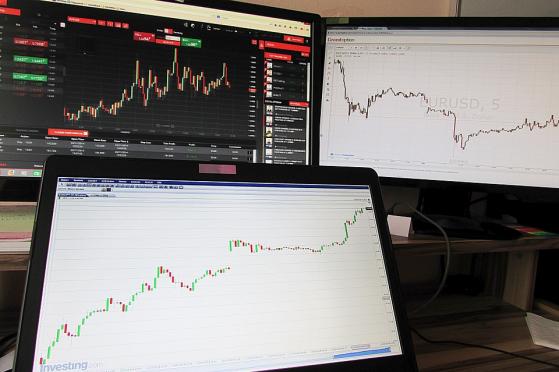 Nyse Apertura: Dow busca máximo en sesión mixta