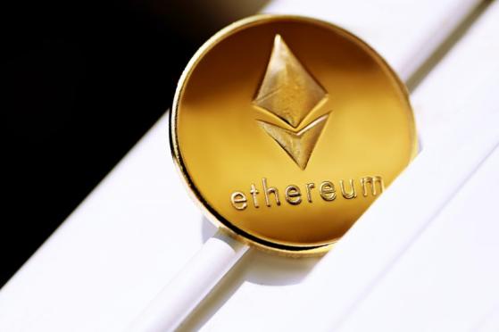 Fidelity enmienda su solicitud de ETF Ethereum al contado, elimina el staking