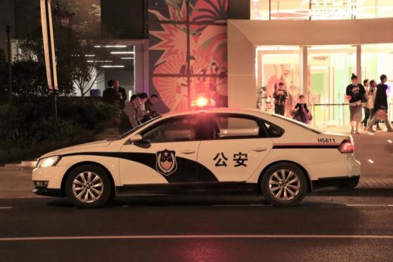 Policía china detiene al equipo detrás de la stablecoin CNHC, vinculada al yuan