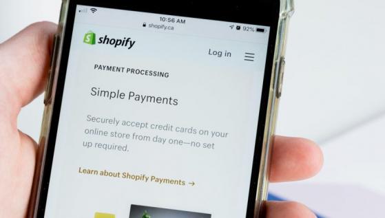 Shopify habilitará pagos con USDC vía Solana Pay