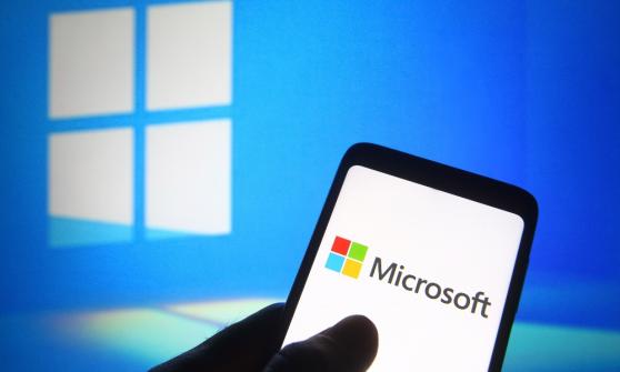 Microsoft cierra por primera vez arriba de los 2 billones de dólares en valor de mercado