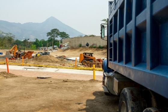 Un salvadoreño quiere construir una central eléctrica de 200 millones de dólares para minar Bitcoin