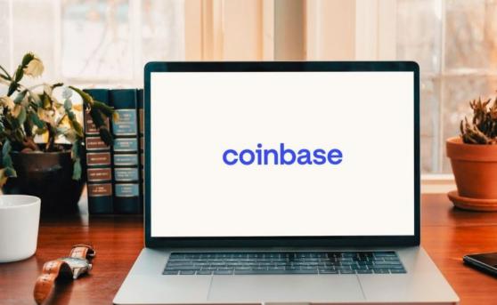 Coinbase garantiza fondos de sus clientes tras problema técnico que detuvo transferencias