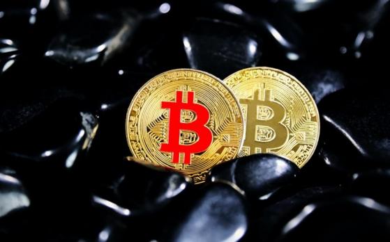 CEO de BlackRock, Larry Fink: Repunte en el precio de Bitcoin refleja claro interés entre inversionistas