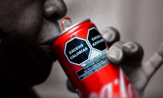Bimbo y Coca Cola resienten más pandemia que nuevo etiquetado; erario recibe más por comida “chatarra”