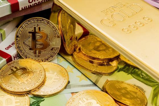 El oro vuelve a ser alcista mientras el Bitcoin obtiene peores resultados