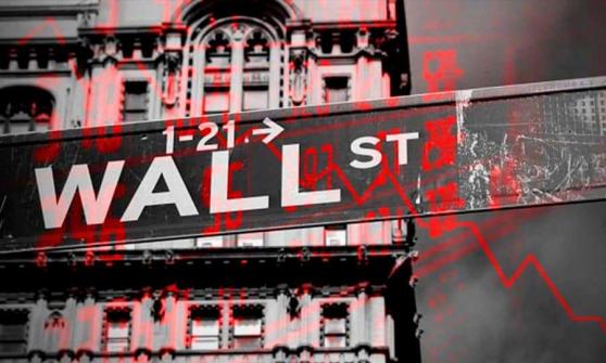 Wall Street cae en la apertura mientras el acuerdo sobre el techo de la deuda de EU se estanca