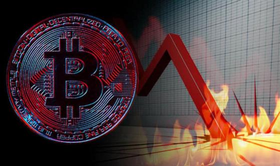 Desplome de Bitcoin hoy – El ETF de GBTC intensifica las salidas de Bitcoin