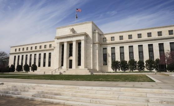 Fed podría considerar un alza a tasa de 0.75 pts porcentuales