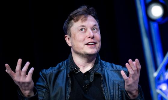 Elon Musk vende otros 1,000 millones de dólares en acciones de Tesla