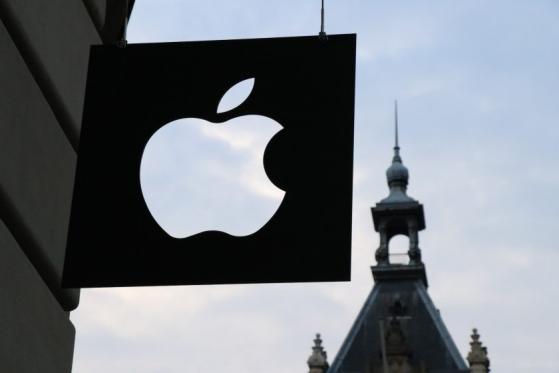 Apple ahora permite ventas de NFT en su app móvil, pero cobra comisión de 30%