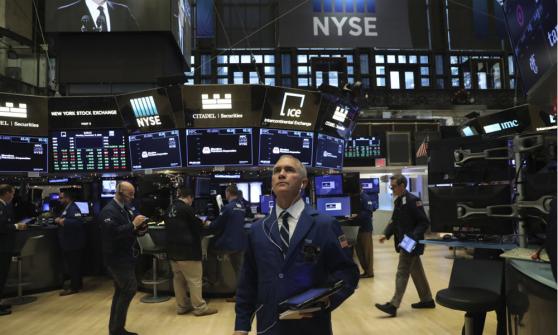 Wall Street opera mixto ante preocupaciones por cadenas de suministro