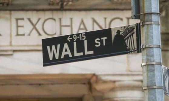 Wall Street extiende retroceso después de los datos de empleo en EU