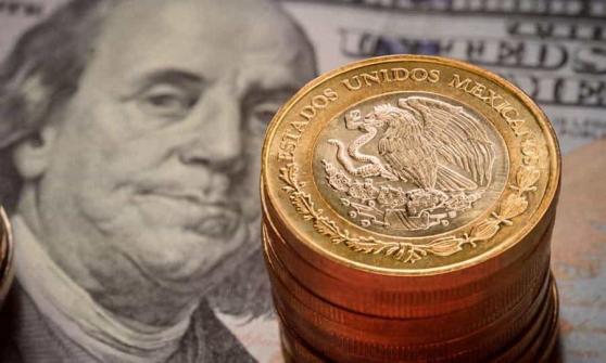 Peso mexicano se aprecia ante acuerdo para aumentar el techo de deuda de EU