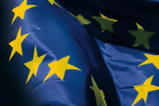 Dos comisiones del Parlamento Europeo aprueban la controvertida regulación de las criptocarteras no alojadas