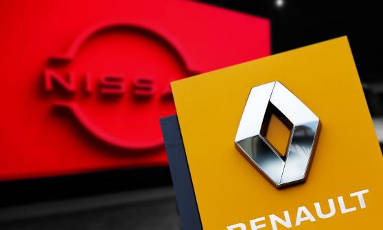 Acciones de Nissan caen; Renault explora la venta de su participación
