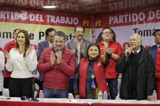 Entrega PT a Clara Brugada constancia de precandidata única