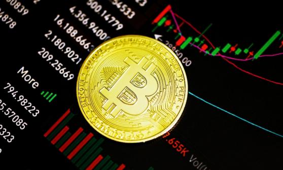 Caída de criptomonedas conduce a bitcoin a 21,000 dólares; un mínimo no visto en tres semanas