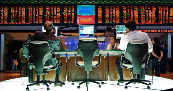Nyse Apertura: Dow Jones va por peor sesión en nueve meses