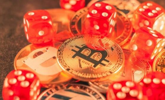 ¿Cómo Bitcoin guarda la anonimidad para los jugadores en línea?