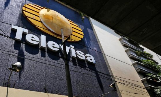 Televisa pagará al SAT 15,000 mdp por fusión con Univisión