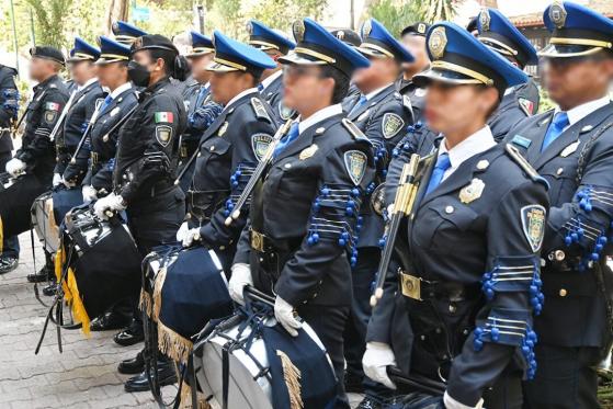 La CDHCM entregó reconocimientos a 201 policías de Coyoacán
