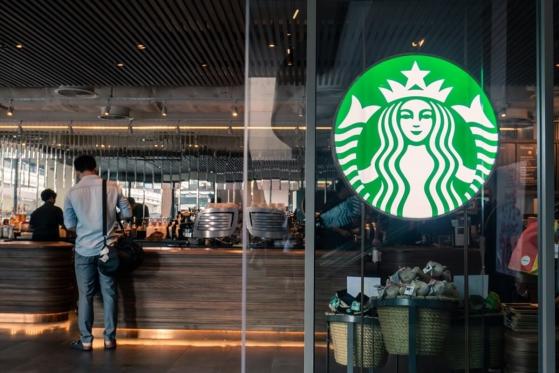 El gigante del café Starbucks quiere entrar en el negocio de las NFT