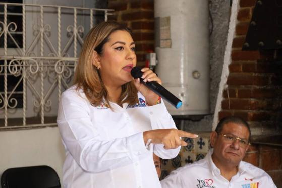 Alfa González denuncia condicionamiento de voto por agua en Tlalpan