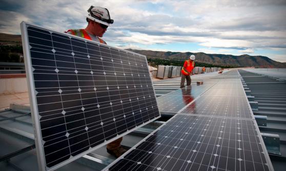 Reforma eléctrica desata incertidumbre en la operación de paneles solares