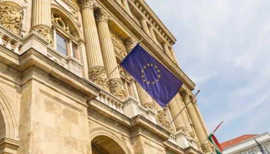 Unión Europea exigirá a las empresas cripto tomar medidas adicionales contra el lavado de dinero