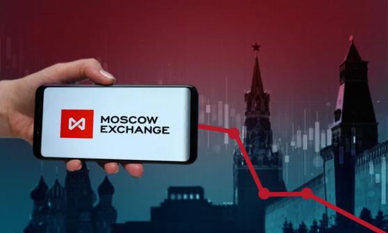 Acciones rusas se desploman 33%; registran la quinta mayor caída en la historia del mercado