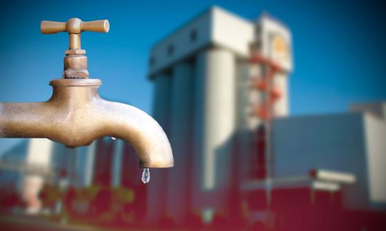 Sequía en Monterrey: el debate sobre cómo concesionar el agua y quién debe distribuir