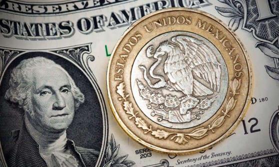 Peso mexicano logra apreciarse ante posible acuerdo sobre techo de deuda de EU
